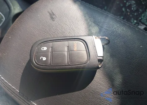 2020 Jeep Cherokee Latitude Plus Fwd z USA, uszkodzony, nr VIN 1C4PJLLB4LD568694